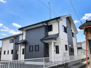 写真：ガーデンテラス2号室｜浜松市中央区楊子町｜戸建て感覚で暮らせるメゾネットタイプの2LDK