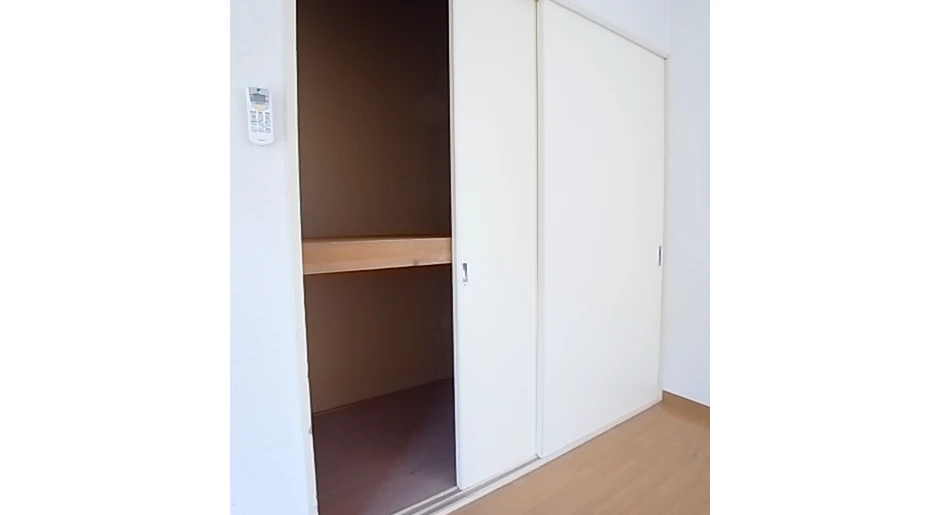 写真：クローゼット