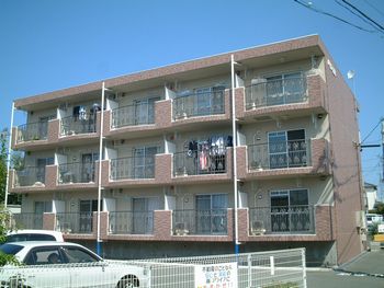 写真：【ネット無料＆30㎡超】浜松市中区富塚の1K「パリス富塚」